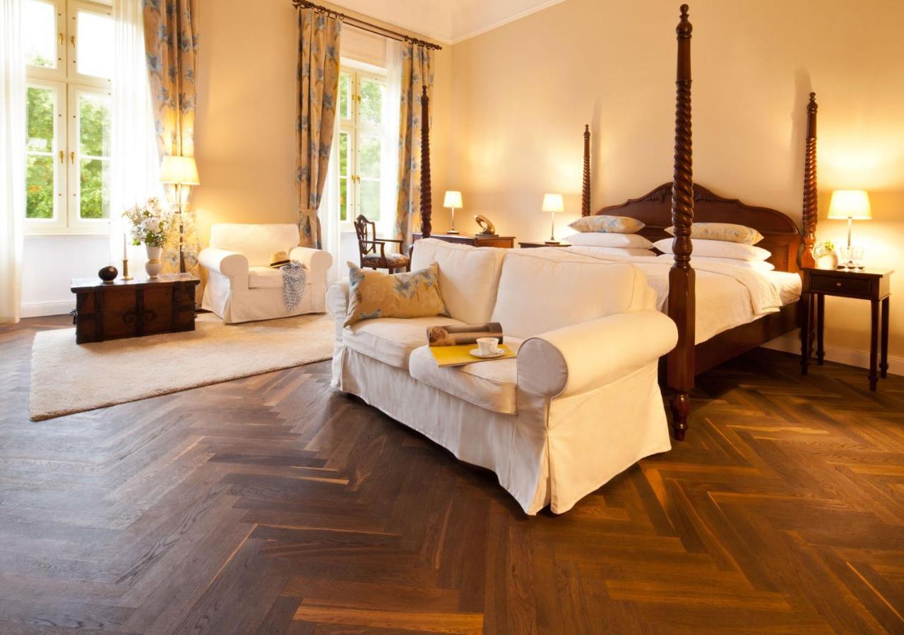 Schlosshotel Ziethen Kremmen ภายนอก รูปภาพ